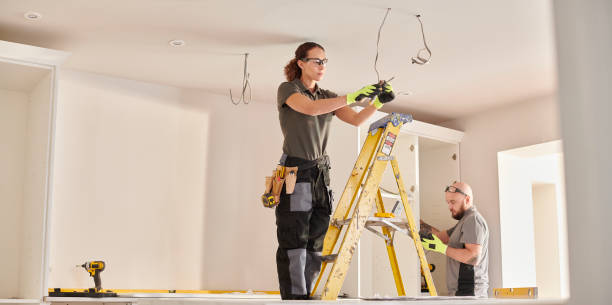 Best Emergency Electrical Repair  in Cloverdale, CA